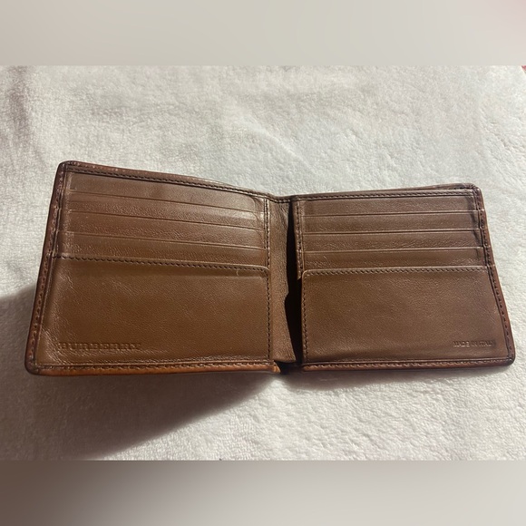 Burberry wallet - Picture 2 of 7